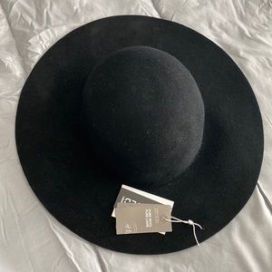 Black pure wool hat